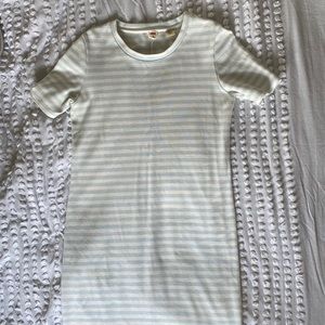 Levi’s T-shirt dress